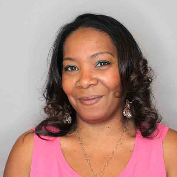 Kelli Amos staff thumbnail