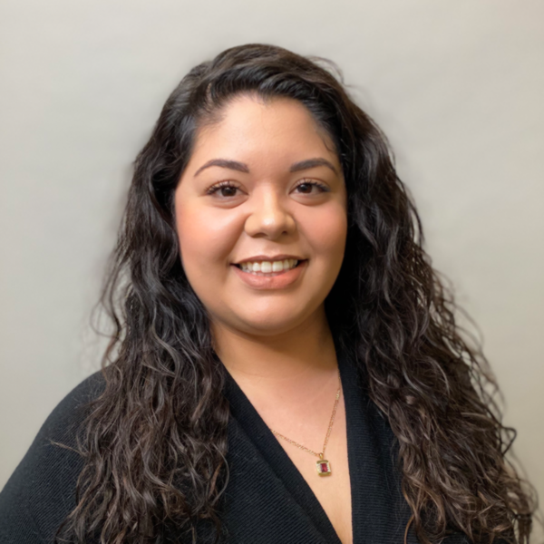 Alisia Mojarro staff thumbnail